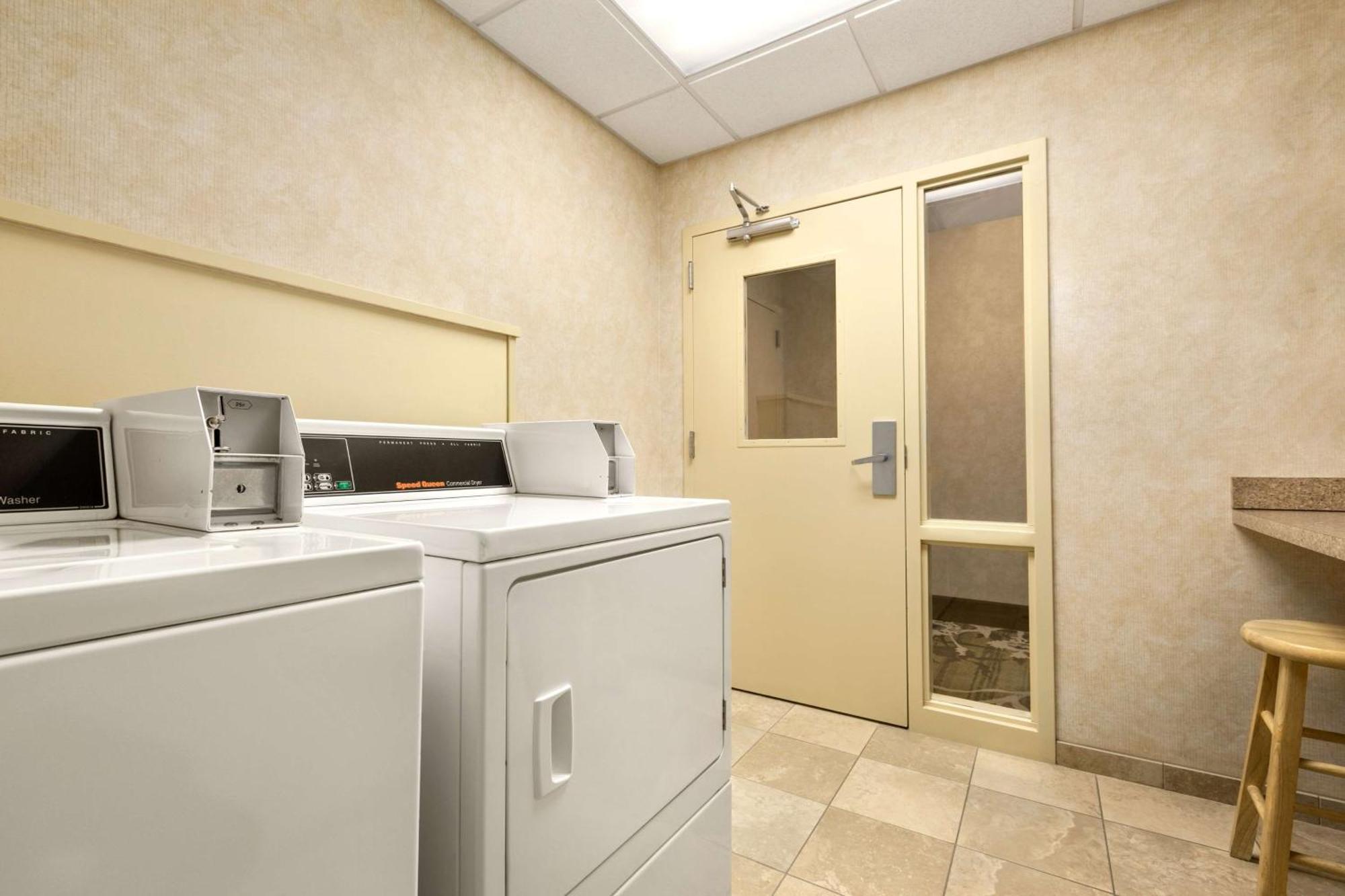 Hampton Inn Dover Dış mekan fotoğraf